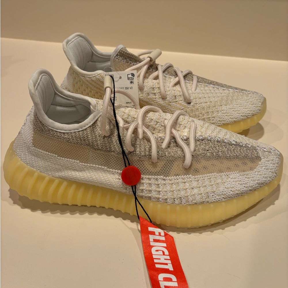 YEEZY BOOST 350 V2 ‘Natural’ size 7.5M